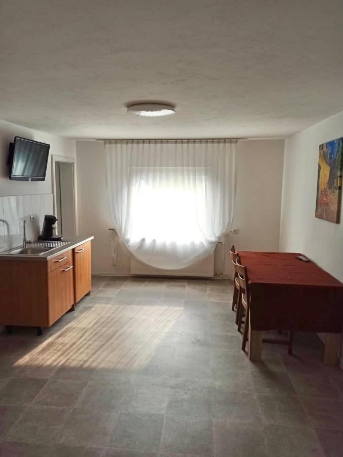 Apartments Zum Stillen Winkel Niederbreitbach 外观 照片