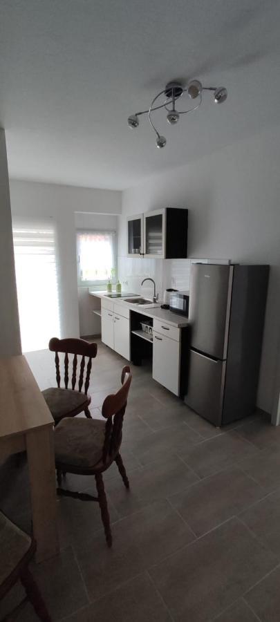 Apartments Zum Stillen Winkel Niederbreitbach 外观 照片